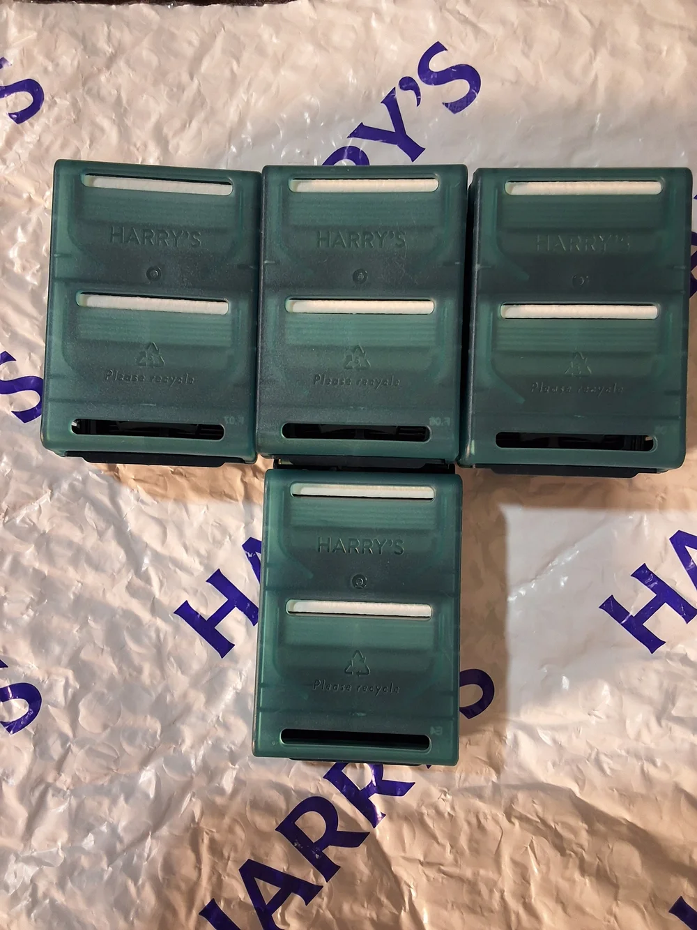 Harry's Glacier Razor Handle + 16 Total 5-Blade Cartridges Bundle
